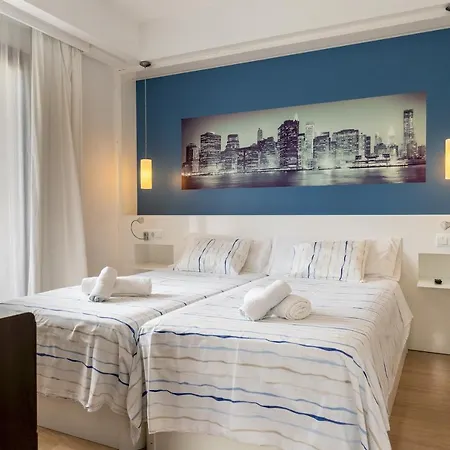 Diagonal Villa